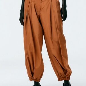 Tibi Italian Sporty Nylon Eden Pleated Ballon Pant Sienna Size 4 short/petite